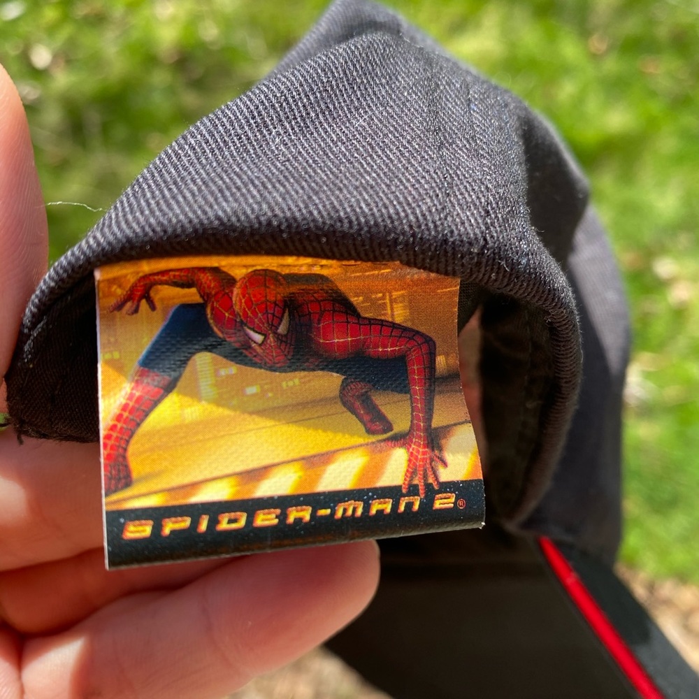 Spider-Man Hat - Picture 2 of 4